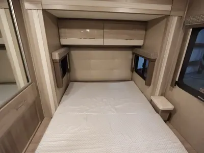 2023 Thor Motor Coach Tiburon photo 19