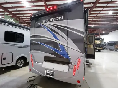2023 Thor Motor Coach Tiburon photo 25