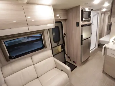 2023 Thor Motor Coach Tiburon photo 12