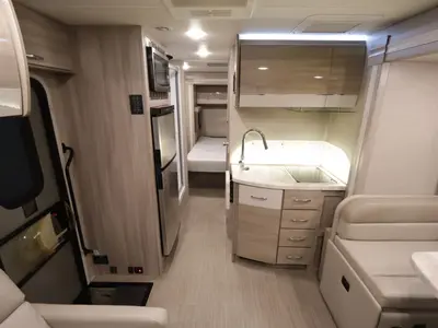 2023 Thor Motor Coach Tiburon photo 5