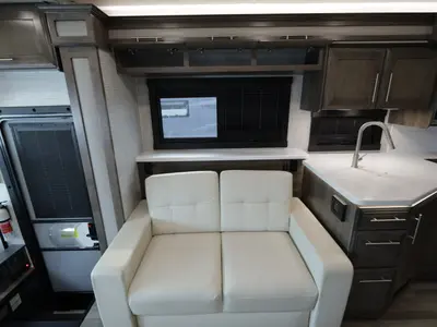 2025 Entegra Coach Vision XL photo 8