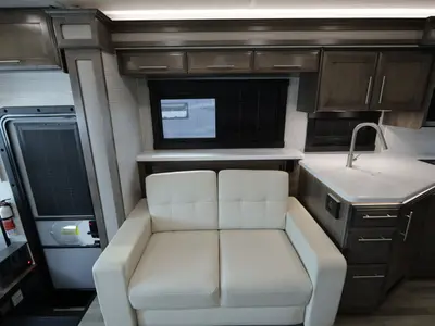2025 Entegra Coach Vision XL photo 7