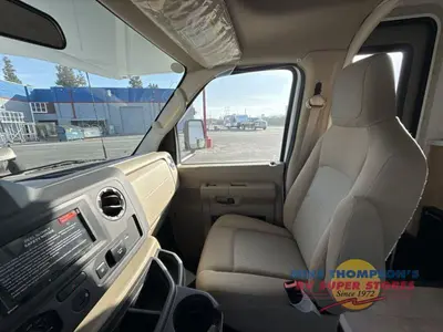 2026 Thor Motor Coach Chateau photo 19