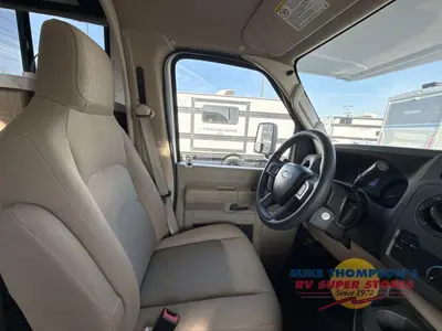 2026 Thor Motor Coach Chateau photo 18