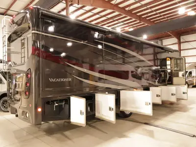 2020 Holiday Rambler Vacationer photo 29