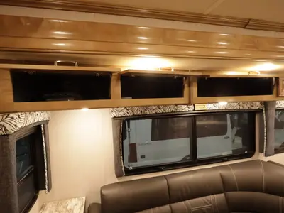 2020 Holiday Rambler Vacationer photo 25