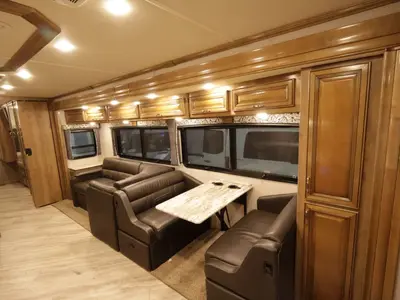 2020 Holiday Rambler Vacationer photo 20