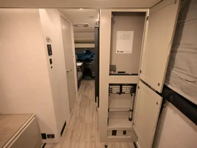 2025 Thor Motor Coach Gemini photo 27