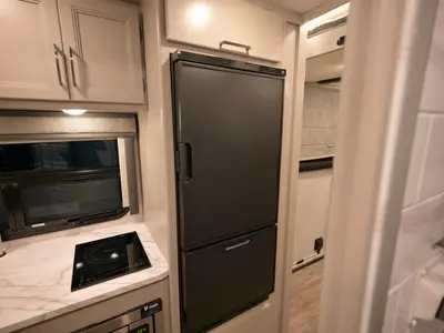 2025 Thor Motor Coach Gemini photo 13