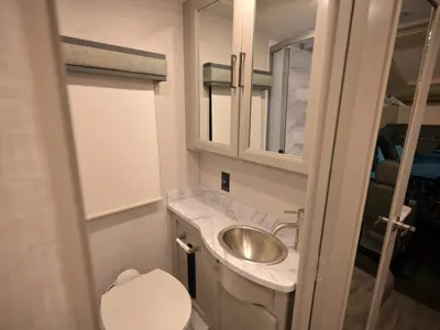 2025 Thor Motor Coach Gemini photo 19