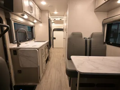 2025 Thor Motor Coach Gemini photo 4