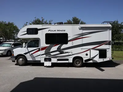 2023 Thor Motor Coach Four Winds photo 26
