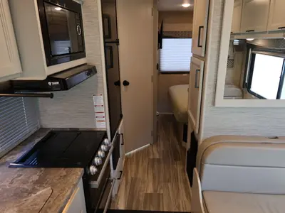 2023 Thor Motor Coach Four Winds photo 5
