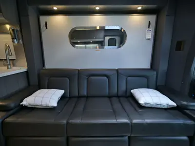 2022 Airstream Atlas photo 8