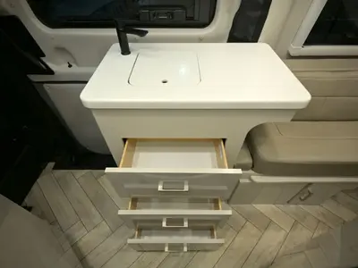 2025 Thor Motor Coach Sanctuary photo 7