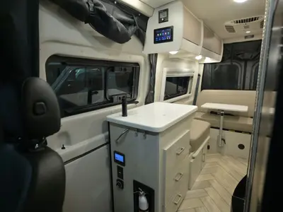 2025 Thor Motor Coach Sanctuary photo 6