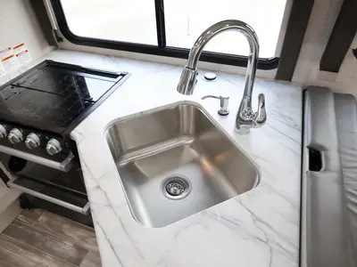 2023 Thor Motor Coach Geneva photo 11