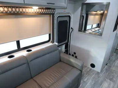 2023 Thor Motor Coach Geneva photo 19
