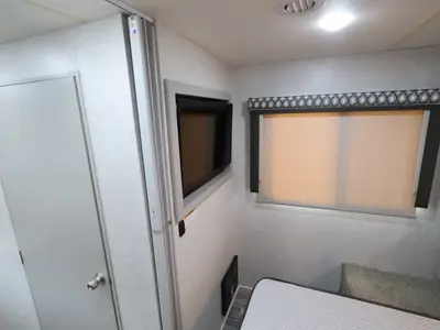 2023 Thor Motor Coach Geneva photo 27