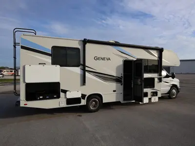 2023 Thor Motor Coach Geneva photo 28
