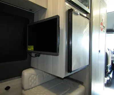 2026 Tiffin Motorhomes GT1 photo 17