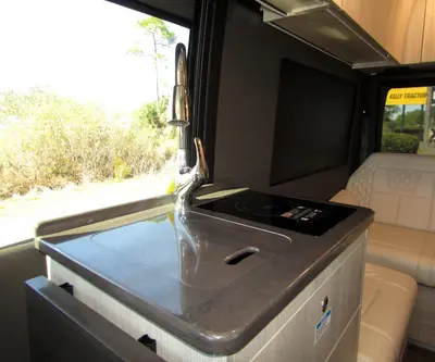 2026 Tiffin Motorhomes GT1 photo 9