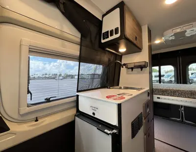 2026 Tiffin Motorhomes GH1 photo 7