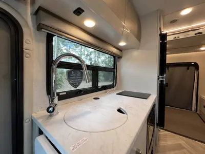2026 Thor Motor Coach Gemini Trip photo 9