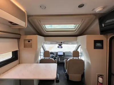 2026 Thor Motor Coach Gemini Trip photo 3