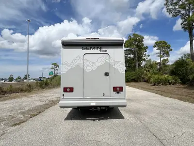 2026 Thor Motor Coach Gemini Trip photo 25