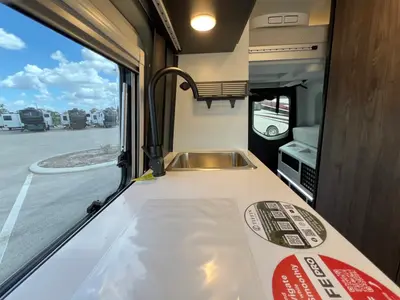 2026 Tiffin Motorhomes GH1 photo 10