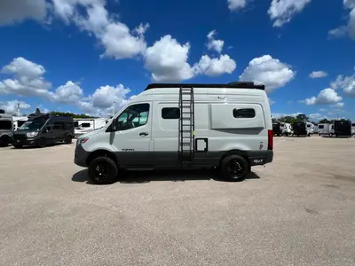 2026 Tiffin Motorhomes GH1 photo 21