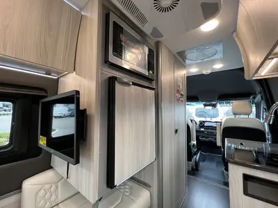 2026 Tiffin Motorhomes GT1 photo 13