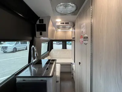2026 Tiffin Motorhomes GT1 photo 6