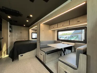 2026 Grand Design Lineage Series M photo 11