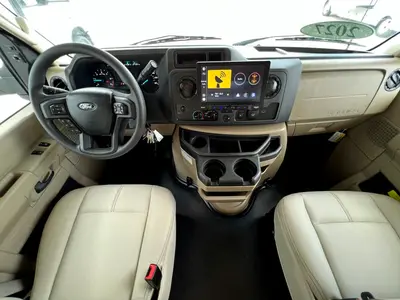 2027 Thor Motor Coach Quantum photo 2