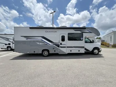 2027 Thor Motor Coach Quantum photo 21