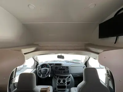 2027 Entegra Coach Odyssey SE photo 4