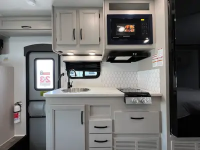 2027 Entegra Coach Odyssey SE photo 7