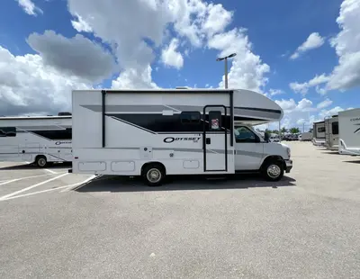 2027 Entegra Coach Odyssey SE photo 20