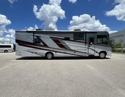2027 Entegra Coach Vision XL photo 24