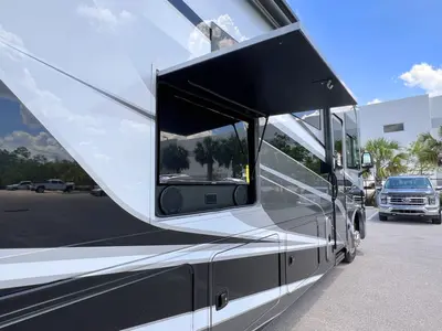 2027 Entegra Coach Vision XL photo 24