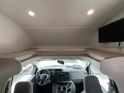 2027 Entegra Coach Odyssey SE photo 4