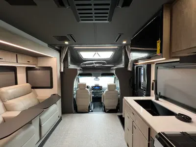 2027 Grand Design Lineage Series M photo 3