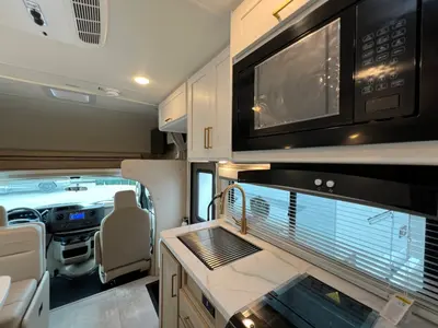 2027 Thor Motor Coach Chateau photo 9