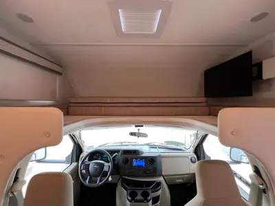 2027 Thor Motor Coach Chateau photo 4