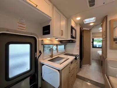2027 Thor Motor Coach Chateau photo 7