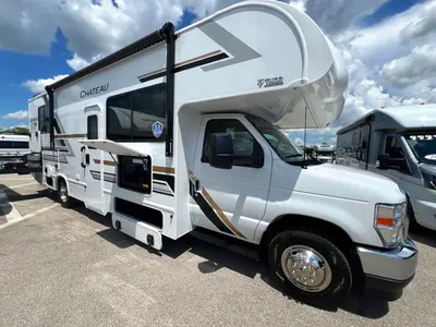 2027 Thor Motor Coach Chateau photo 20