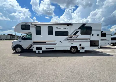 2027 Thor Motor Coach Chateau photo 24