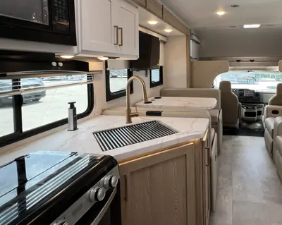2027 Thor Motor Coach Chateau photo 11
